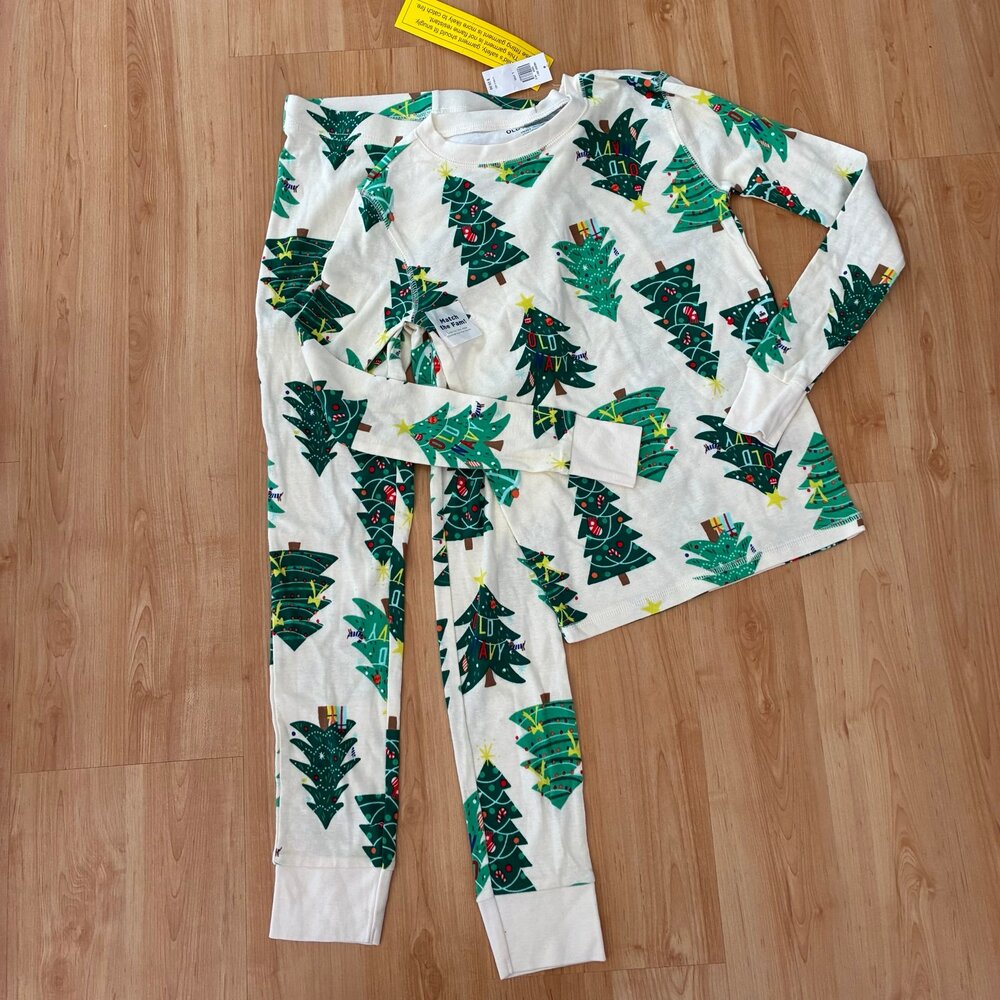 NWT Old Navy Christmas Tree pajamas large 10